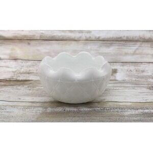 Vintage White Milk Glass Bowl, Quilted Diamond Pattern‎ With Ruffled Rim